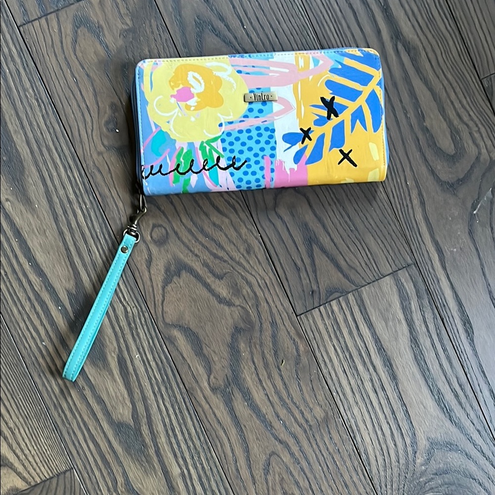 Intro. Multicolor Artistic Clutch